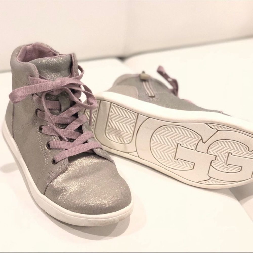 UGGs size 11 toddler metallic silver